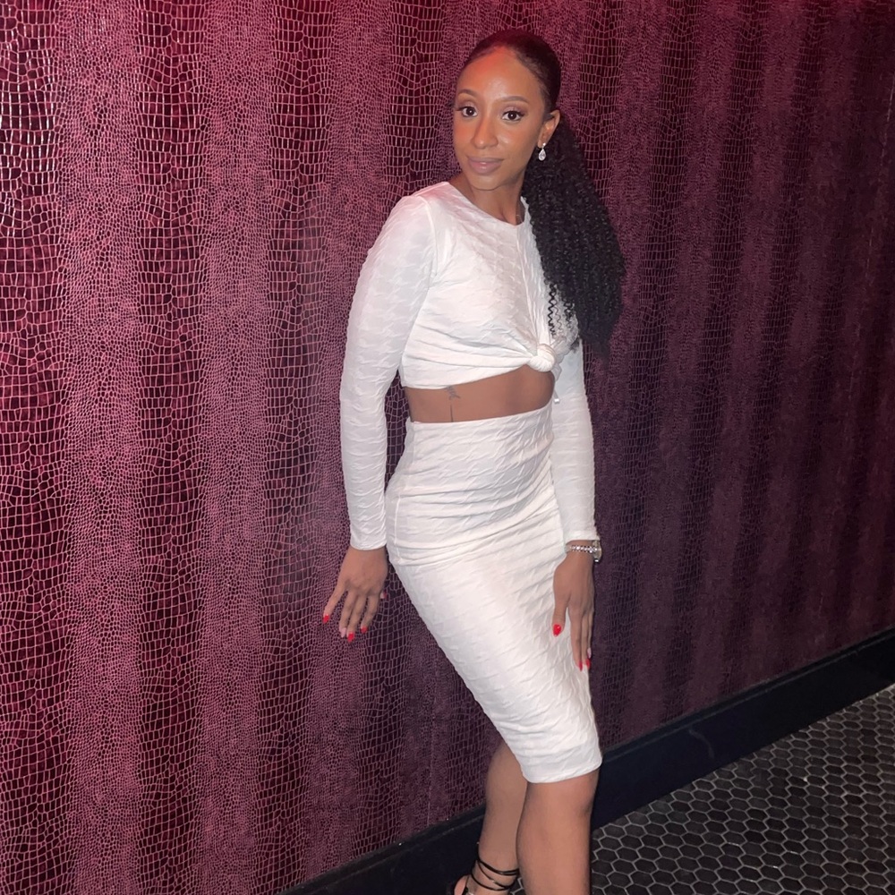 White two piece set